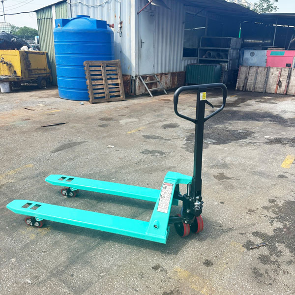 Xe nang tay 3 tan cang rong Waylift