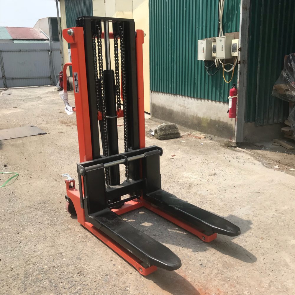 xe nâng tay cao 1 tấn cao 2m