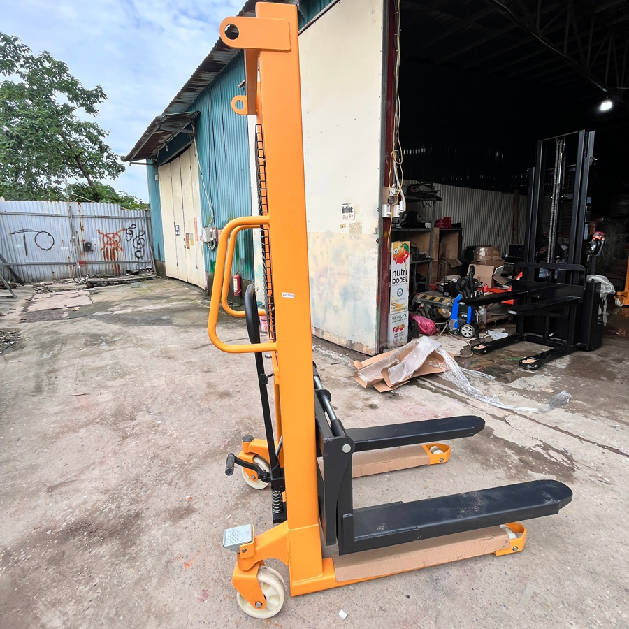 Xe nâng tay cao 2 tấn nâng cao 1m6