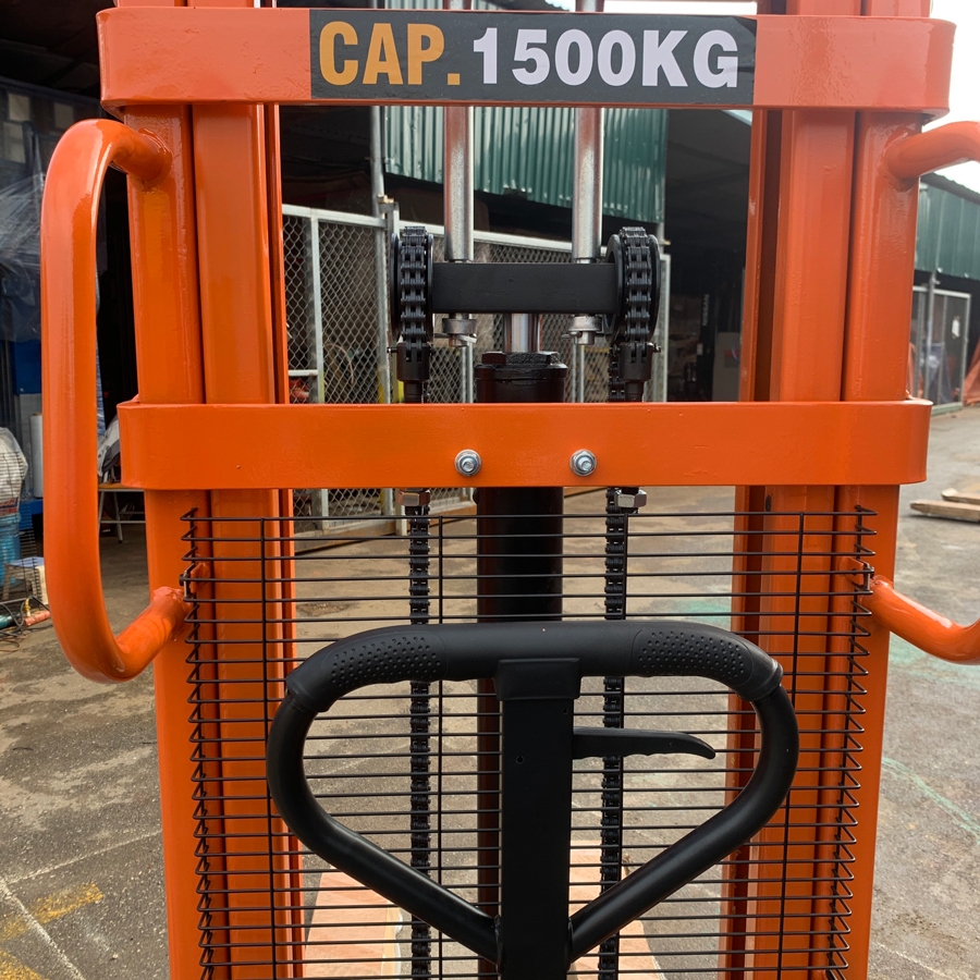 Xe nâng tay cao 1.5 tấn nâng cao 2m