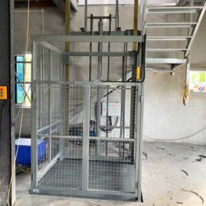 Thang nâng hàng thủy lực 600kg -5m  ELP0.5