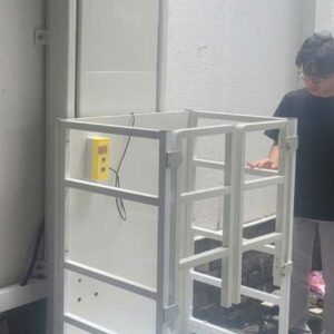 Thang nâng hàng Thủy lực HLP0.3-300KG . Nâng cao 4m